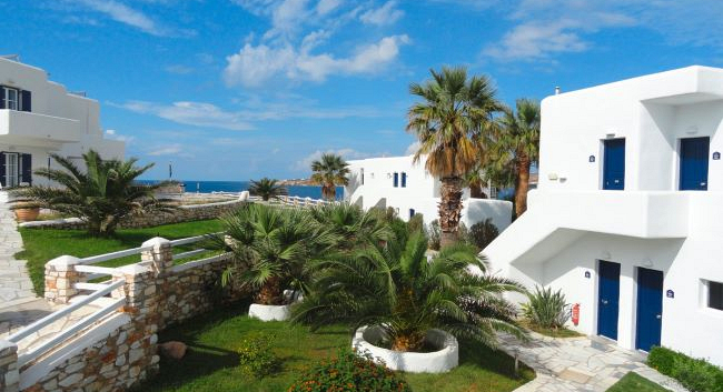 Paros Paros bay edifici.1jpg