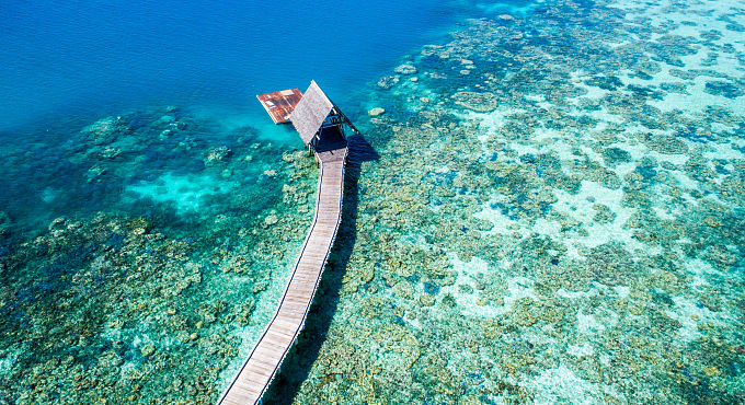 Bawah pontile sulla laguna