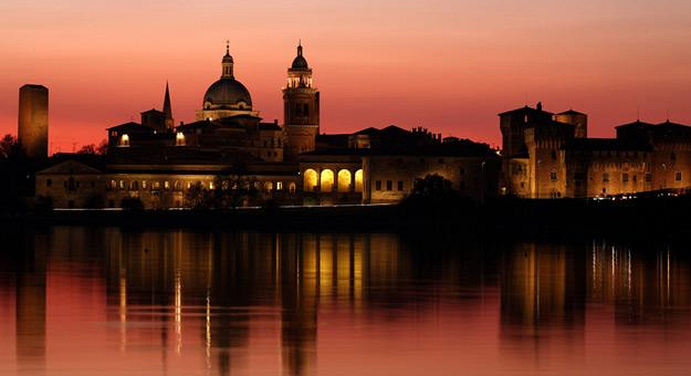 Mantova+by+night