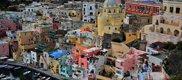 Procida: meraviglie e segreti dell'isola capitale della cultura 2022