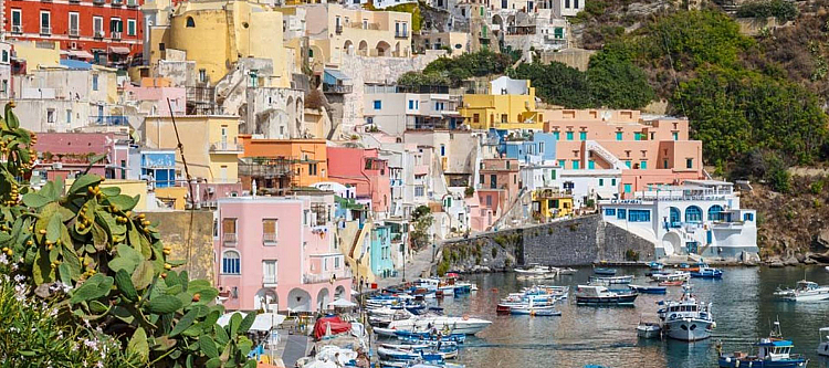 Procida, i segreti dell'isola capitale della cultura 2022