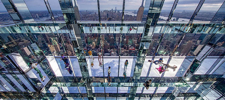 New York apre la stanza delle meraviglie, camminare tra le nuvole e i palazzi della città è un sogno che si avvera